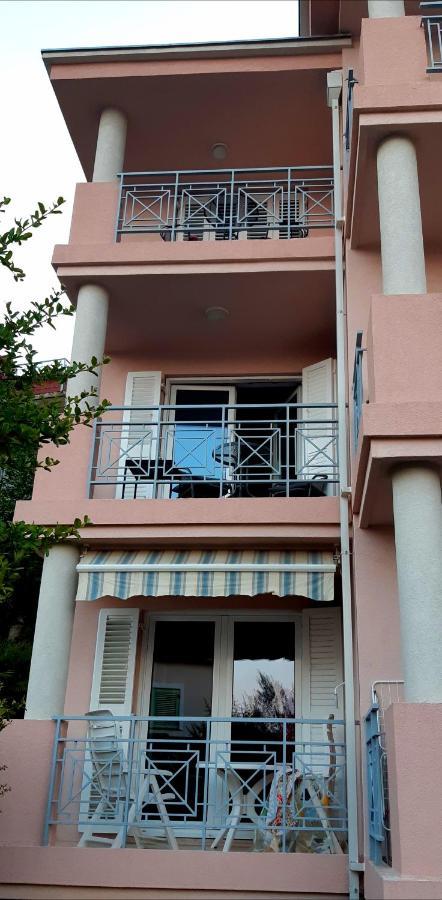Carmen Sylva Apartment โวโลสโก ภายนอก รูปภาพ